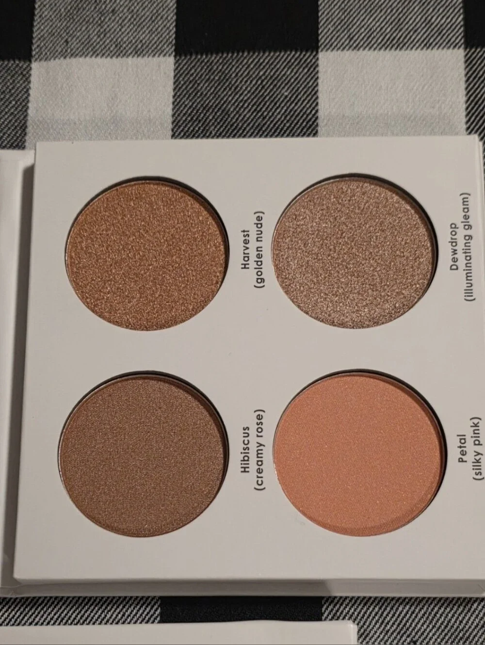 Seraphine Botanicals Happy Hibiscus Blush & Luminizer Palette — Peachy Pink